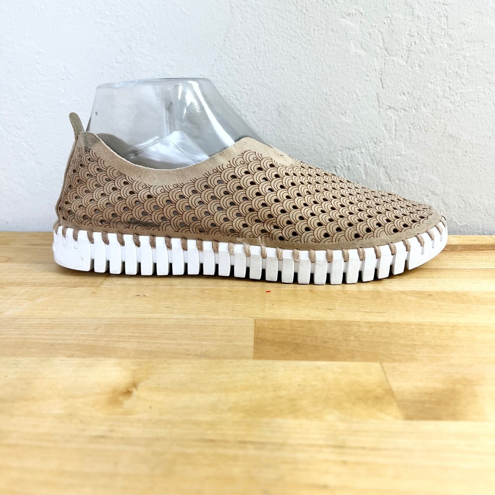 Ilse Jacobsen Tulip 139 Perforated Slip On Flats Tan Beige Loafer Size 38 / 8